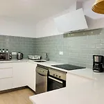 Sun & La Strada Apartment